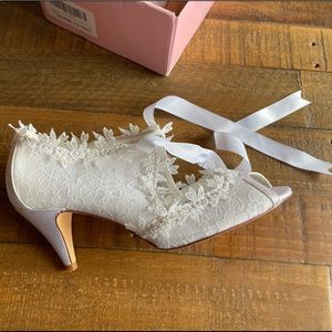 Women’s Bridal Dress Heels | Size 9 | NWT